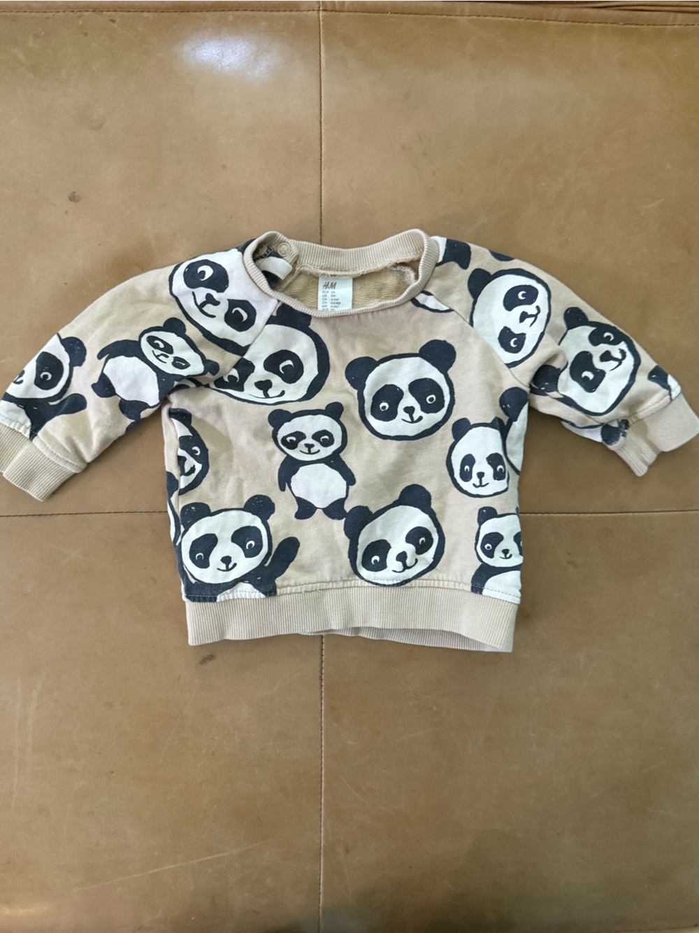 💙$5 FLASH SALE💙 H&M Panda Sweatshirt 6M